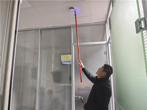 安檢5_副本.jpg 安檢5_副本.jpg